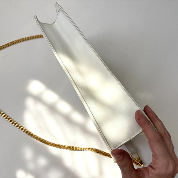 VINTAGE GUCCI White Leather & Gold Strap Crossbody Clutch / Purse 406 004 626 - Picture 7 of 16